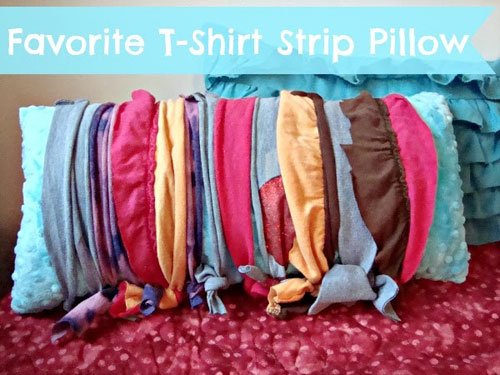 T-Shirt Strip Pillow Cover - Free Sewing Tutorial