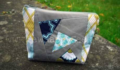 Paper Pieced Cosmetic Bag - Free Sewing Tutorial