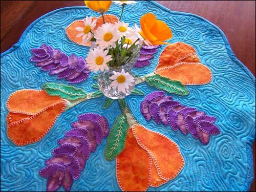Free Quilting Pattern and Tutorial - Spring Flower Tablemat