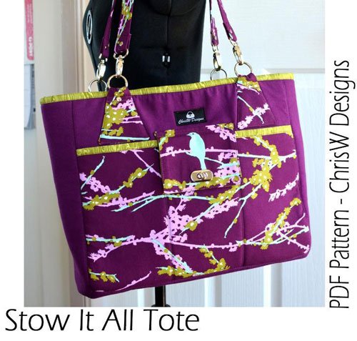 This is the perfect sized tote for a day out shopping, with plenty of pockets to keep you organised.